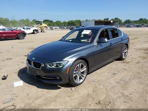 WBA8D9G5XJNU72222 2018 BMW 3ER - Image 2
