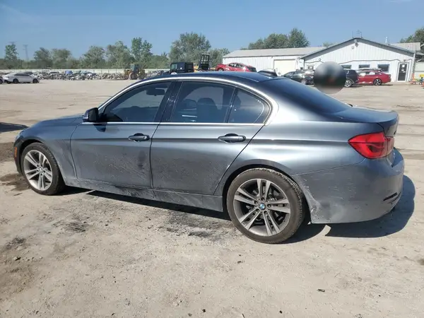 WBA8D9G5XJNU72320 2018 BMW 3ER - Image 2