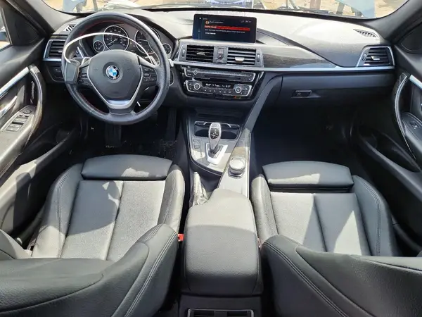 WBA8D9G5XJNU72608 2018 BMW 3ER - Image 8