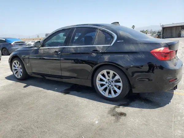 WBA8E1C30HA029971 2017 BMW 3ER - Image 2