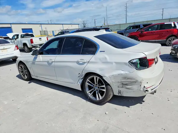 WBA8E1C30HA156770 2017 BMW 3ER - Image 2