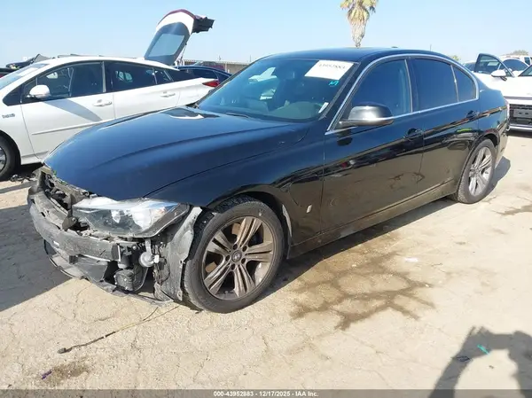WBA8E1C30HA158762 2017 BMW 3ER - Image 2