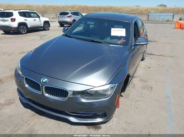 WBA8E1C30HA158888 2017 BMW 3ER - Image 2