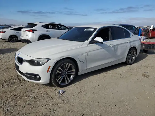 WBA8E1C31HA029221 2017 BMW 3ER - Image 1