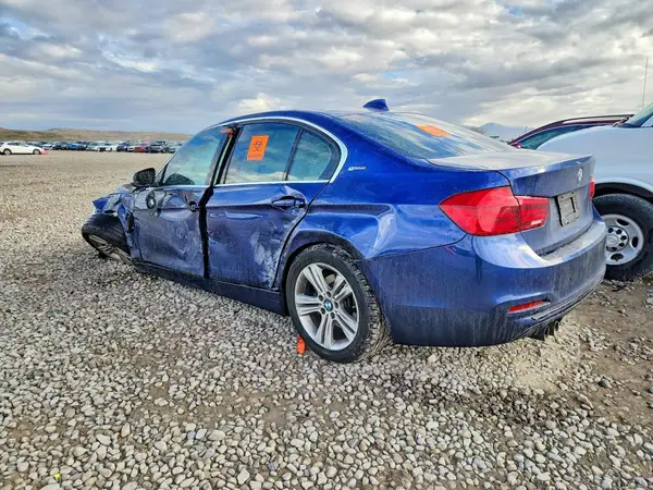 WBA8E1C31HA029316 2017 BMW 3ER - Image 2