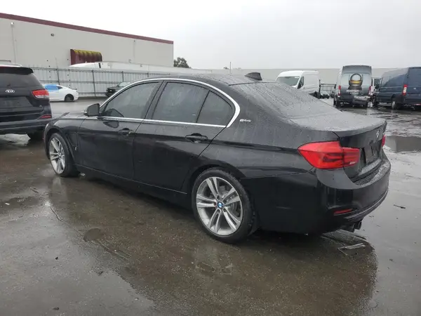 WBA8E1C31HA156521 2017 BMW 3ER - Image 2