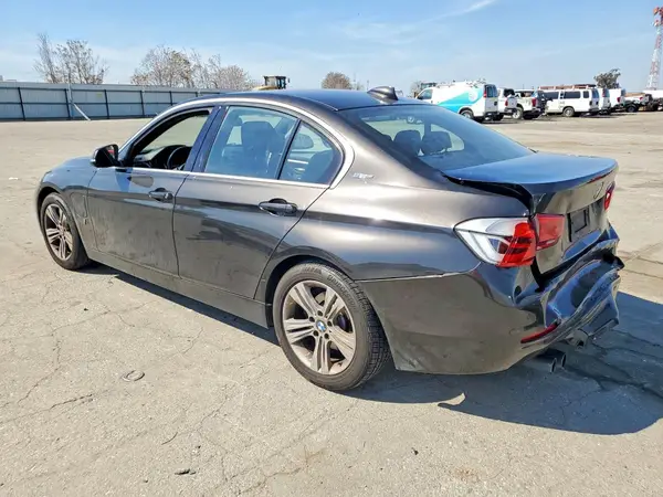 WBA8E1C31HA156678 2017 BMW 3ER - Image 2