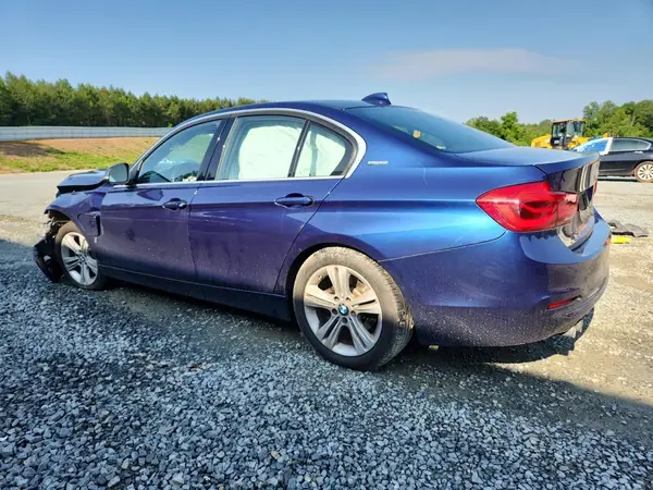 WBA8E1C32HA029096 2017 BMW 3ER - Image 2