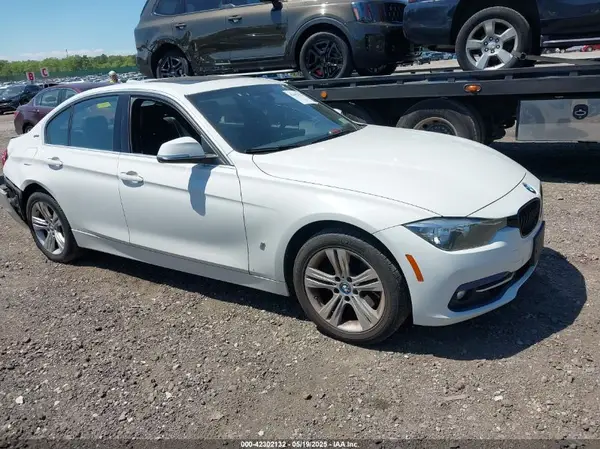 WBA8E1C32HA156656 2017 BMW 3ER - Image 1