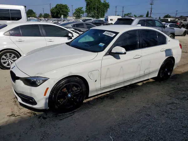 WBA8E1C32HA159282 2017 BMW 3ER - Image 1