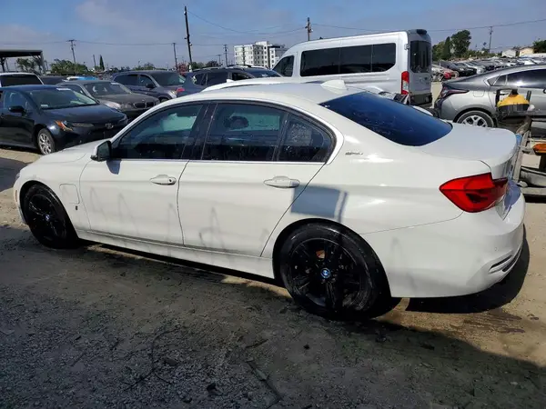 WBA8E1C32HA159282 2017 BMW 3ER - Image 2