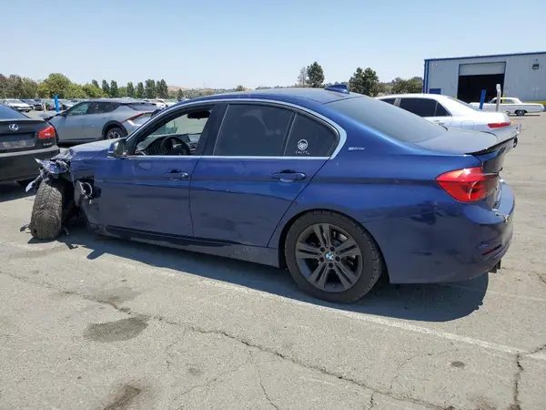 WBA8E1C33HA158898 2017 BMW 3ER - Image 2