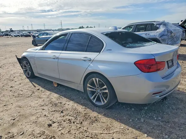 WBA8E1C34HA029908 2017 BMW 3ER - Image 2
