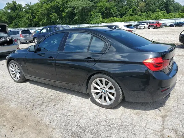 WBA8E1C34HA030086 2017 BMW 3ER - Image 2