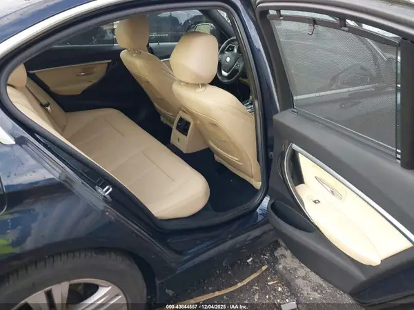WBA8E1C35HA156389 2017 BMW 3ER - Image 8