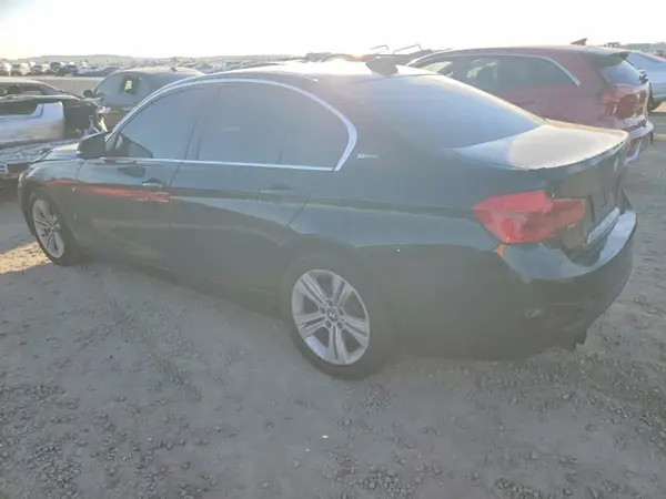 WBA8E1C35HA156876 2017 BMW 3ER - Image 2