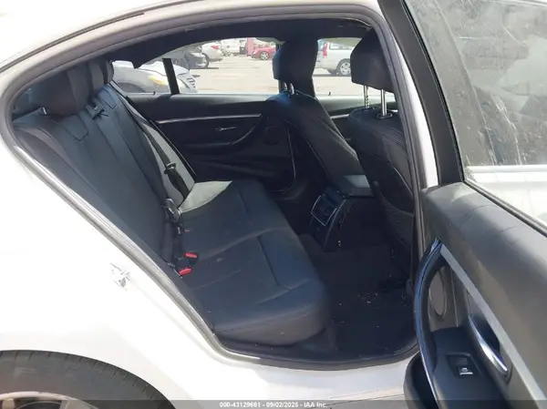 WBA8E1C36HA029294 2017 BMW 3ER - Image 8