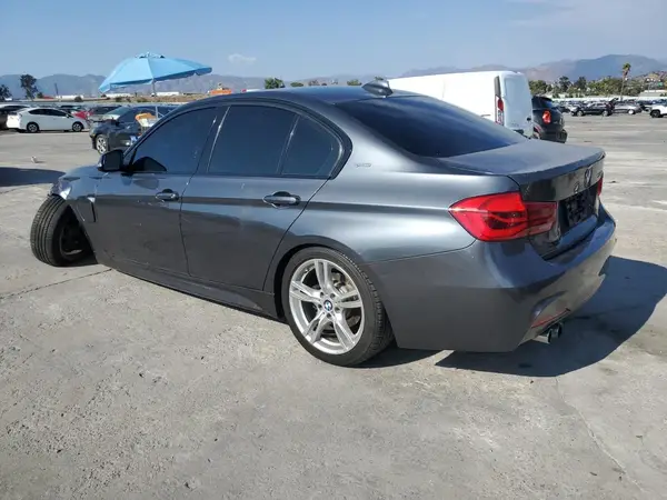 WBA8E1C36HA029697 2017 BMW 3ER - Image 2