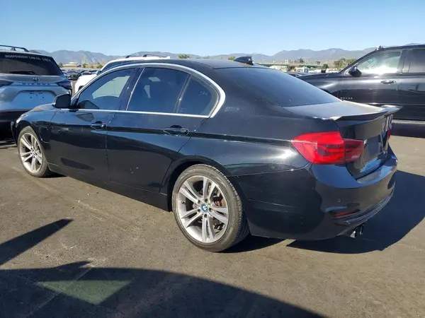 WBA8E1C36HA158622 2017 BMW 3ER - Image 2