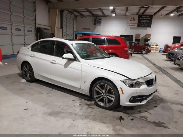 WBA8E1C36HA158815 2017 BMW 3ER - Image 1