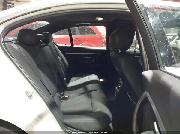 WBA8E1C36HA158815 2017 BMW 3ER - Image 8