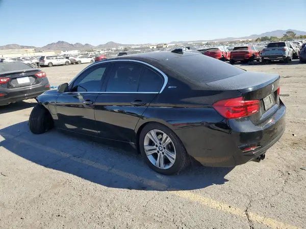 WBA8E1C36HA158877 2017 BMW 3ER - Image 2