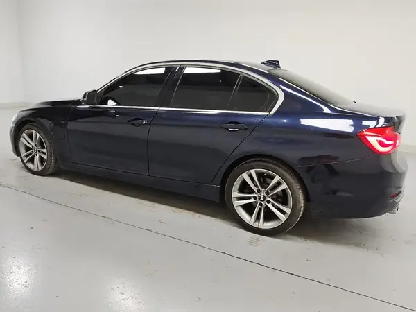 WBA8E1C36HA159110 2017 BMW 3ER - Image 2