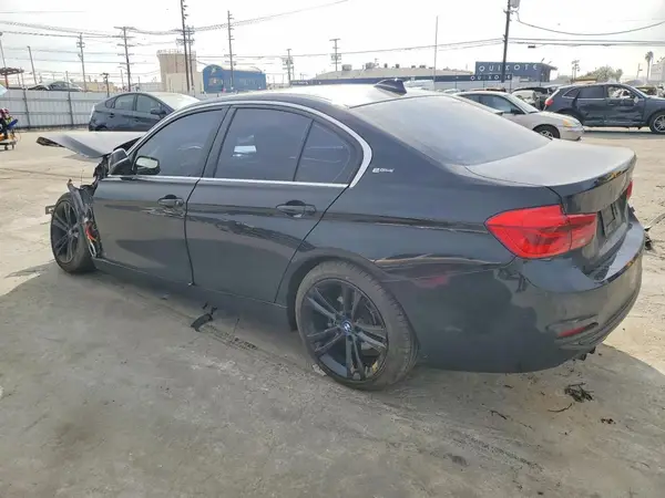 WBA8E1C36HA159186 2017 BMW 3ER - Image 2