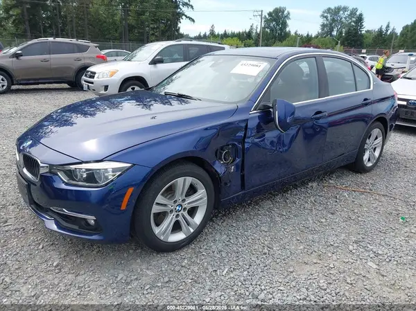WBA8E1C37HA029806 2017 BMW 3ER - Image 2