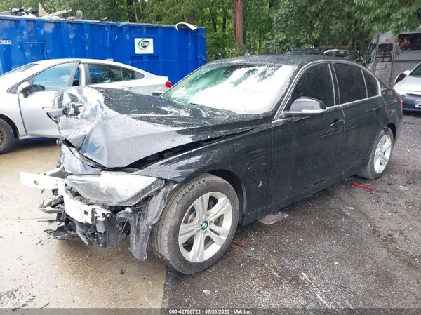 WBA8E1C38HA156869 2017 BMW 3ER - Image 2
