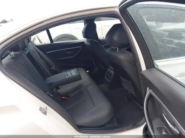 WBA8E1C38HA159044 2017 BMW 3ER - Image 8