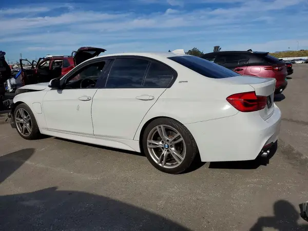 WBA8E1C39HA159358 2017 BMW 3ER - Image 2
