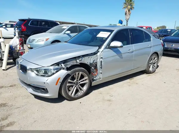 WBA8E1C3XHA029377 2017 BMW 3ER - Image 2