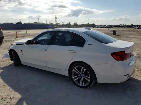 WBA8E1C50HK480135 2017 BMW 3ER - Image 2