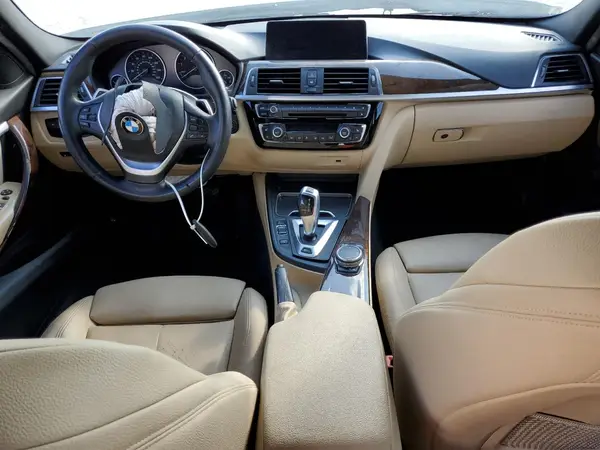 WBA8E1C50HK480135 2017 BMW 3ER - Image 8