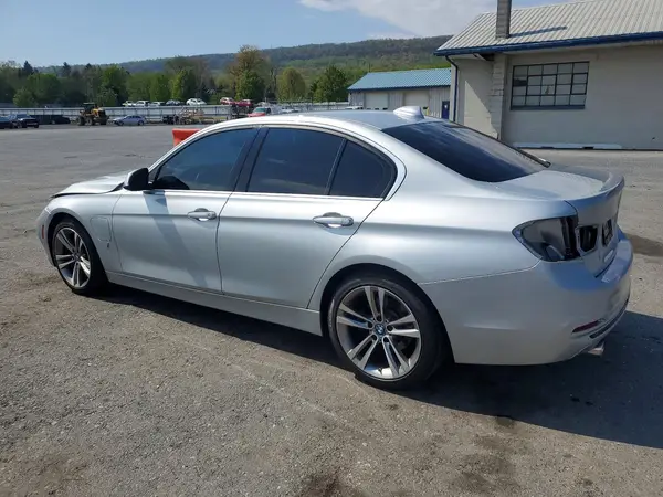WBA8E1C50HK480166 2017 BMW 3ER - Image 2