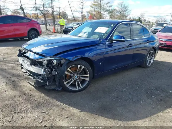 WBA8E1C50JA756633 2018 BMW 3ER - Image 2
