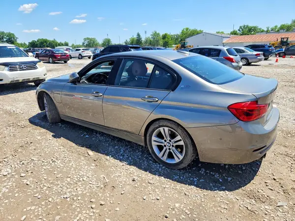 WBA8E1C51GK479526 2016 BMW 3ER - Image 2