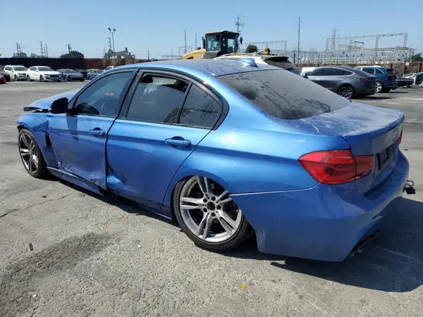 WBA8E1C51HK480077 2017 BMW 3ER - Image 2