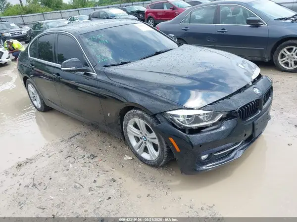 WBA8E1C51HK895061 2017 BMW 3ER - Image 1