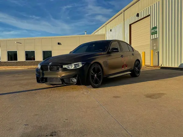WBA8E1C51JA756396 2018 BMW 3ER - Image 2