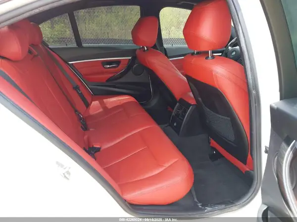 WBA8E1C51JA756625 2018 BMW 3ER - Image 8