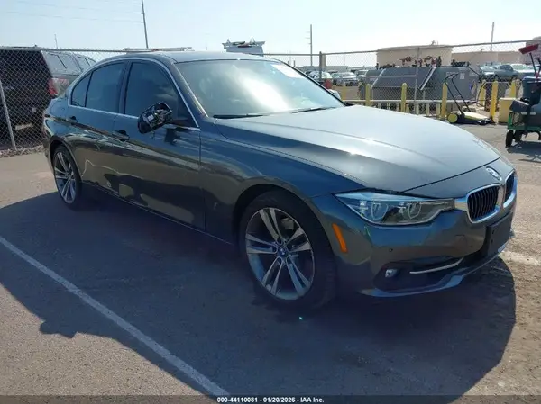 WBA8E1C51JA756902 2018 BMW 3ER - Image 1