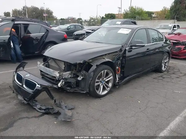 WBA8E1C51JA758777 2018 BMW 3ER - Image 2