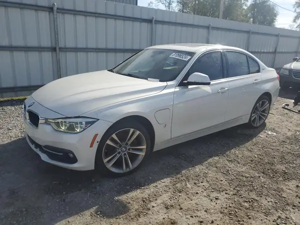 WBA8E1C52HK479844 2017 BMW 3ER - Image 1