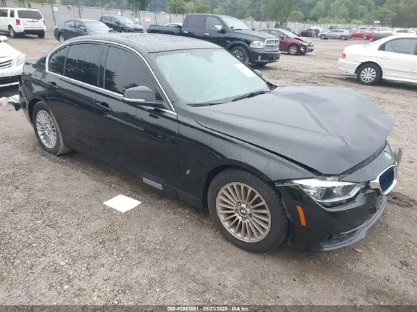 WBA8E1C52HK479987 2017 BMW 3ER - Image 1