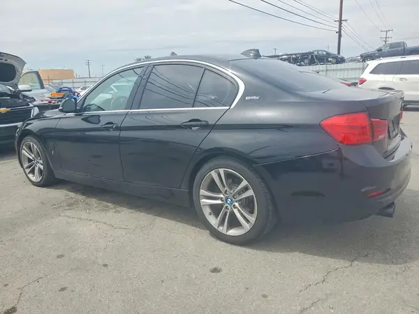 WBA8E1C52HK480296 2017 BMW 3ER - Image 2