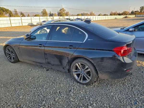 WBA8E1C52JA159662 2018 BMW 3ER - Image 2