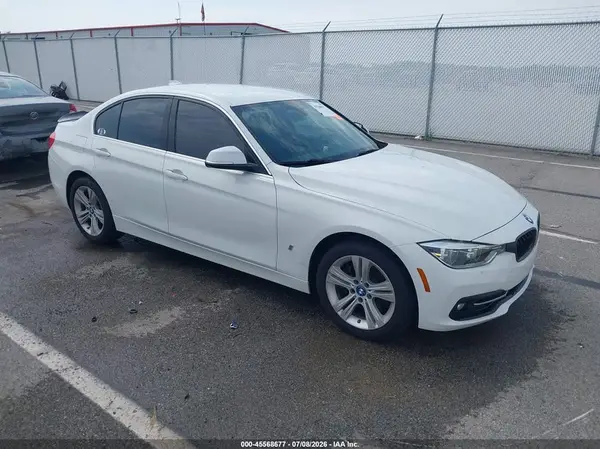 WBA8E1C52JA755922 2018 BMW 3ER