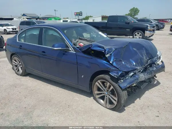 WBA8E1C52JA756858 2018 BMW 3ER - Image 1